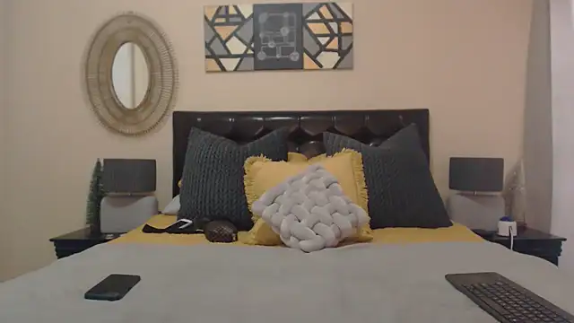 Snapshot of Creamyass22 chatting on December 20, 3:42 pm Creamyass22 online show from December 20, 3:42 pm