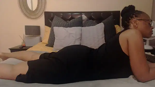 Snapshot of Creamyass22 chatting on March 21, 5:56 pm Creamyass22 online show from March 21, 5:56 pm