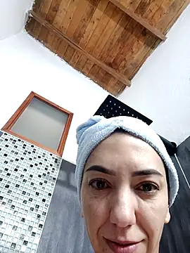 Snapshot of LunaZambrano chatting on November 27, 11:56 am LunaZambrano online show from November 27, 11:56 am