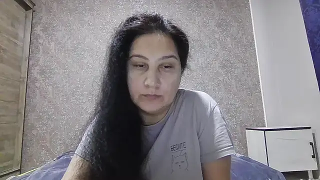 Snapshot of --Karina-- chatting on March 2, 8:43 am --Karina-- online show from March 2, 8:43 am