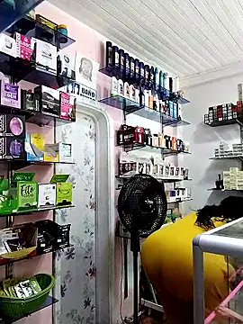 Snapshot of keilymadam chatting on December 4, 1:53 pm keilymadam online show from December 4, 1:53 pm