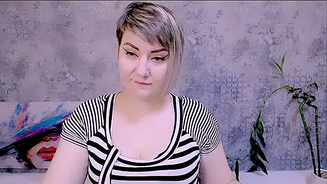 Djullia online show from November 23, 5:07 am