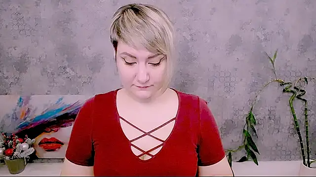 Djullia online show from December 18, 6:19 am