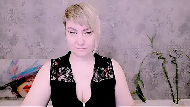 Djullia online show from March 12, 6:52 am