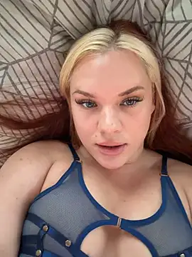 Snapshot of AnjaAmelia chatting on June 7, 6:55 pm AnjaAmelia online show from June 7, 6:55 pm
