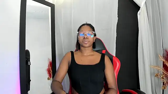 Snapshot of nilosolem chatting on June 19, 7:28 pm nilosolem online show from June 19, 7:28 pm