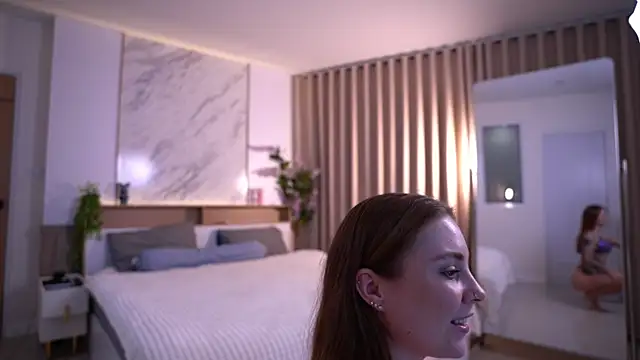 Cute Foxyxh online show from June 21, 2:52 pm