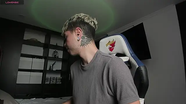  morghan  online show from December 16, 7:10 pm