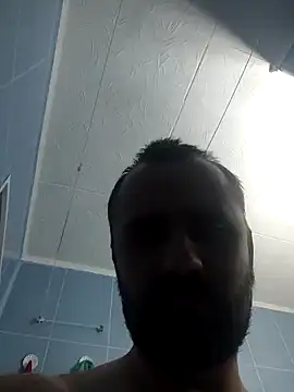 Snapshot of Govora chatting on December 31, 3:53 pm Govora online show from December 31, 3:53 pm