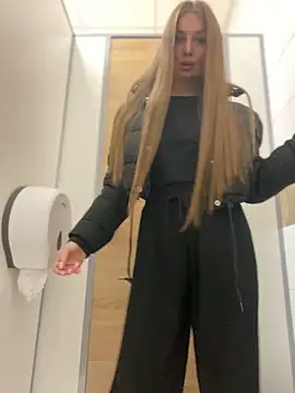 KrisMagnoly online show from September 29, 6:02 pm