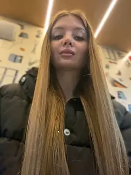 KrisMagnoly online show from October 25, 4:46 pm