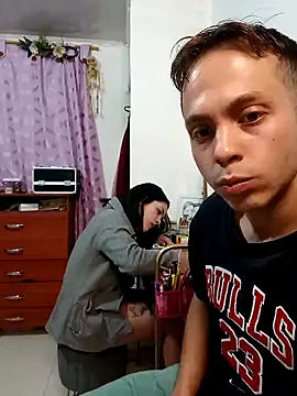 Snapshot of Extasy-angel chatting on December 8, 11:51 pm Extasy-angel online show from December 8, 11:51 pm