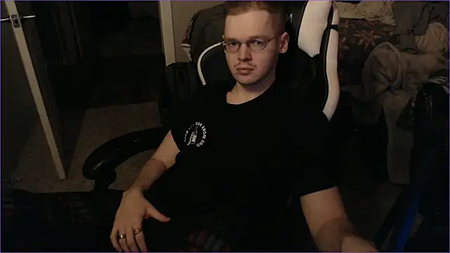 doloresman online show from February 18, 9:10 am