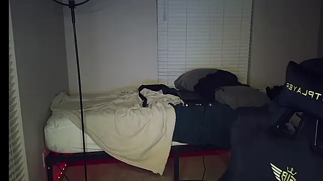 doloresman online show from March 10, 7:35 am