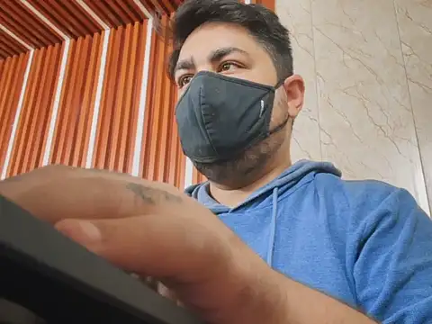 Snapshot of A4h_odin1 chatting on October 31, 7:42 am A4h odin1 online show from October 31, 7:42 am