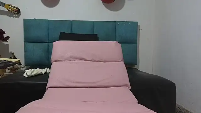 chirlleyy online show from June 24, 1:54 pm