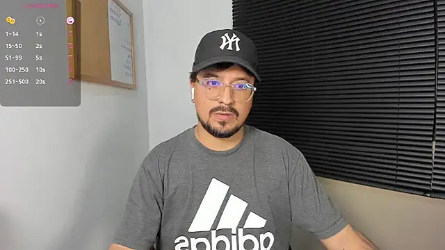 DaviidEvans  online show from December 10, 6:33 am