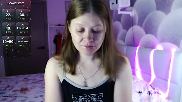 alekasamui online show from October 22, 9:14 pm