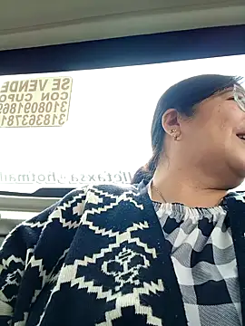   valentina18 online show from February 12, 4:44 pm