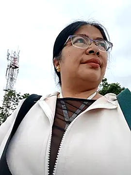   valentina18 online show from February 24, 1:53 pm