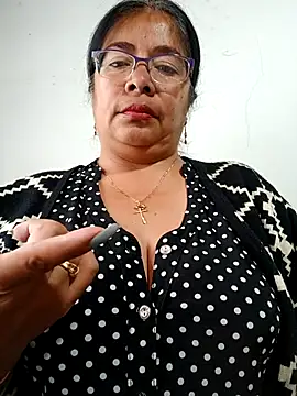   valentina18 online show from March 4, 8:38 pm