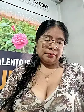   valentina18 online show from April 29, 1:04 pm