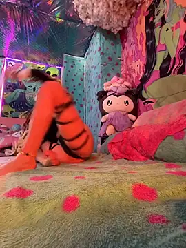 BABYUNICORN online show from December 21, 9:11 pm