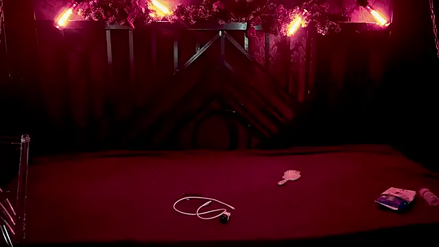 Tinker Belll online show from January 6, 8:01 pm