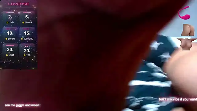 Snapshot of kyara_pride chatting on December 3, 9:35 pm kyara pride online show from December 3, 9:35 pm