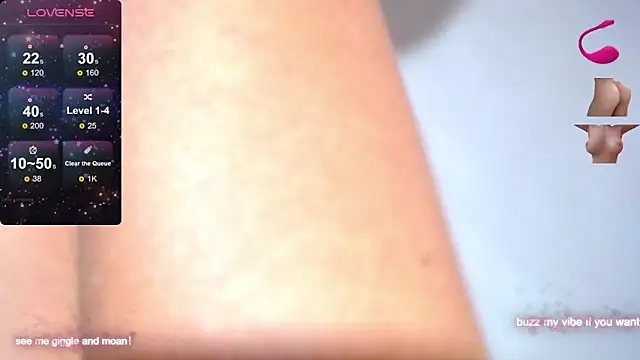 Snapshot of kyara_pride chatting on December 17, 10:05 pm kyara pride online show from December 17, 10:05 pm