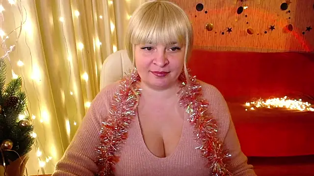 -MeowMeow online show from December 27, 4:54 pm