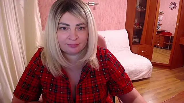 -MeowMeow online show from January 10, 7:04 pm