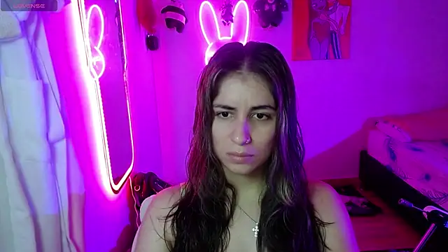 Snapshot of valentina_angel chatting on June 14, 3:41 am valentina angel online show from June 14, 3:41 am