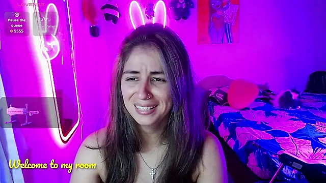 Snapshot of valentina_angel chatting on June 21, 3:20 am valentina angel online show from June 21, 3:20 am