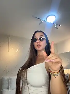 ava blue online show from June 26, 7:40 pm
