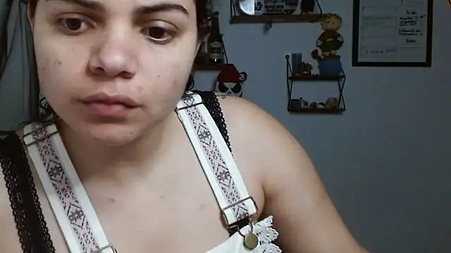 Snapshot of Nikkykora15 chatting on October 23, 12:10 am Nikkykora15 online show from October 23, 12:10 am