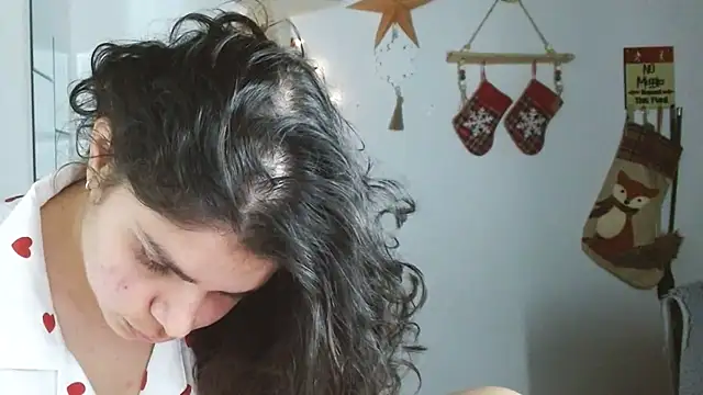 Snapshot of Nikkykora15 chatting on November 30, 1:31 am Nikkykora15 online show from November 30, 1:31 am