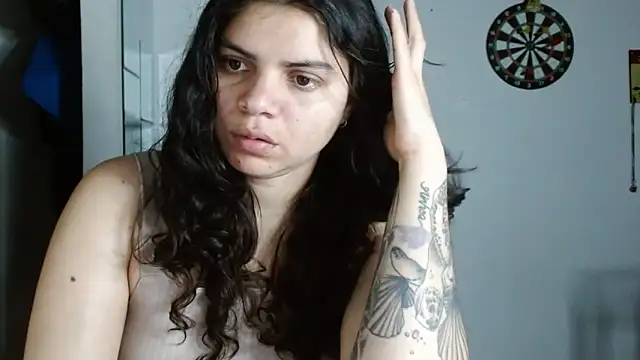 Snapshot of Nikkykora15 chatting on May 21, 1:12 am Nikkykora15 online show from May 21, 1:12 am
