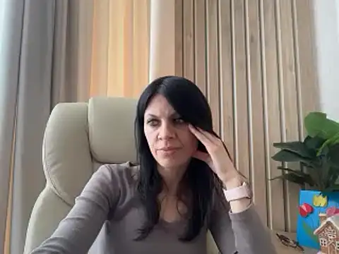 Snapshot of InjaAtHome chatting on May 27, 11:51 am InjaAtHome online show from May 27, 11:51 am