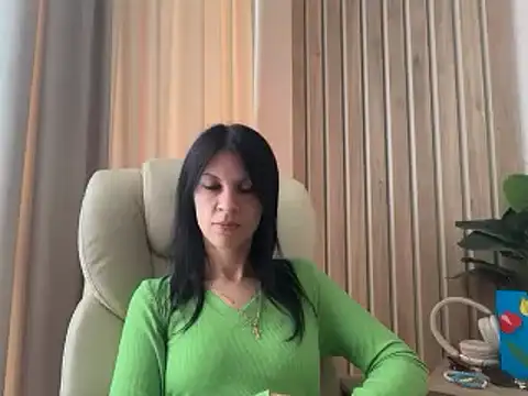 Snapshot of InjaAtHome chatting on June 17, 9:12 am InjaAtHome online show from June 17, 9:12 am