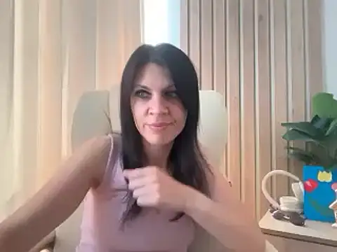 Snapshot of InjaAtHome chatting on June 27, 1:50 pm InjaAtHome online show from June 27, 1:50 pm