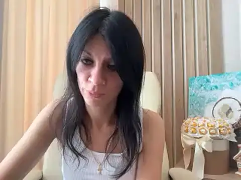 Snapshot of InjaAtHome chatting on July 30, 11:31 am InjaAtHome online show from July 30, 11:31 am