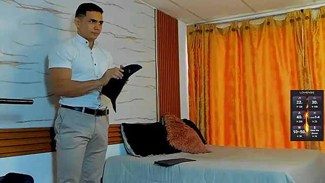 ChoreyTaiylor online show from February 21, 3:46 pm