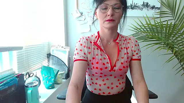 Snapshot of City_Kat chatting on June 8, 3:01 pm City Kat online show from June 8, 3:01 pm