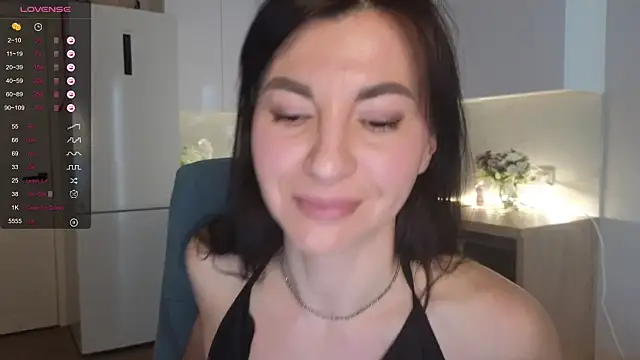 Snapshot of Mary_love16 chatting on May 9, 3:17 pm Mary love16 online show from May 9, 3:17 pm