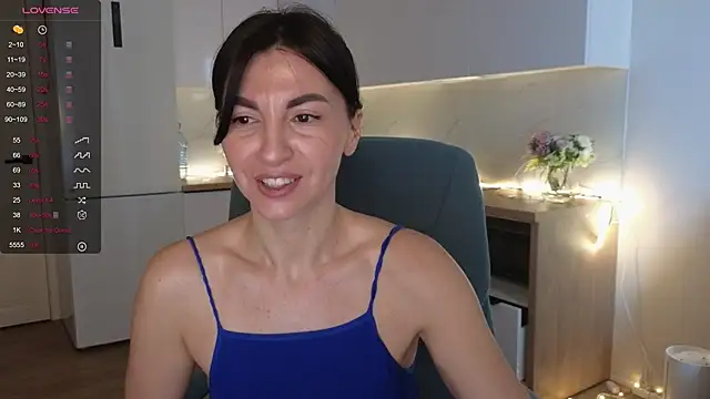 Snapshot of Mary_love16 chatting on May 24, 5:45 am Mary love16 online show from May 24, 5:45 am