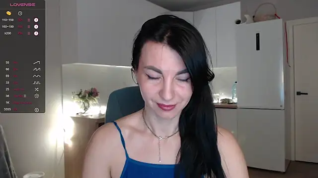Snapshot of Mary_love16 chatting on May 27, 7:38 am Mary love16 online show from May 27, 7:38 am