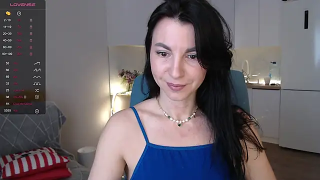 Snapshot of Mary_love16 chatting on June 9, 6:03 am Mary love16 online show from June 9, 6:03 am