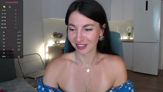 Snapshot of Mary_love16 chatting on July 23, 7:06 am Mary love16 online show from July 23, 7:06 am