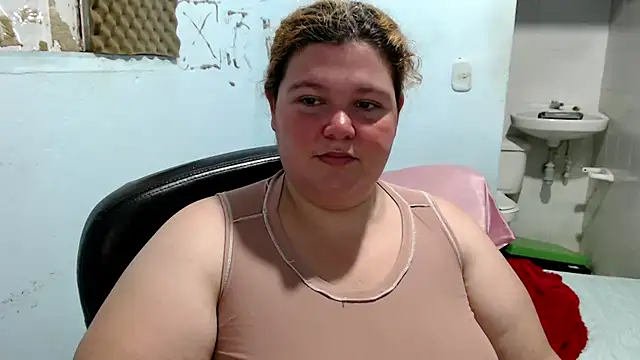 Snapshot of squirt322bbw chatting on May 16, 3:44 pm squirt322bbw online show from May 16, 3:44 pm